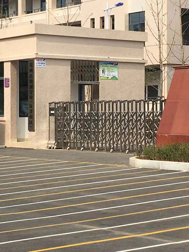 �Ϻ��W(xu��)У늄���s�T