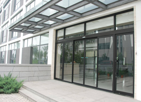 Ʒ�ƠI(y��ng)�N(xi��o)���Ԅ�(d��ng)�T(m��n)�I(y��ng)�N(xi��o)�����^��